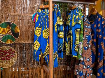 ...tutti simboli che rimandano allo stile e all�arte dei tessuti tradizionali dell�Africa